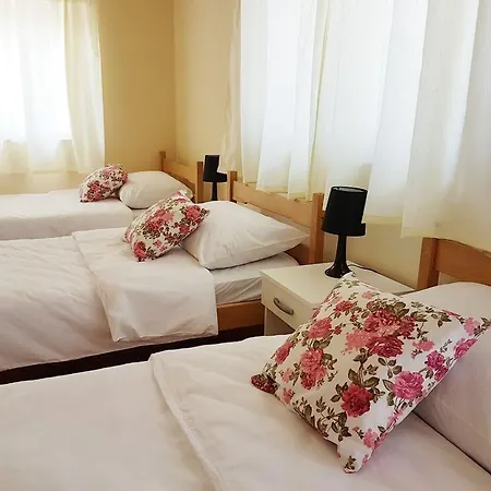 Pezer Guest house 4*