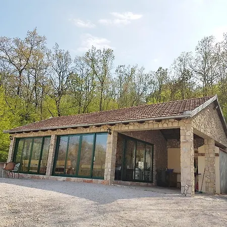 Pezer Guest house Grude